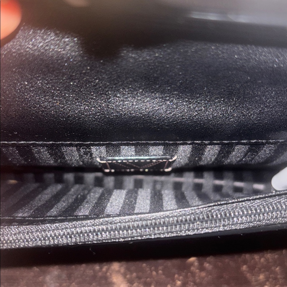 Victoria's Secret Blush Quilted Wallet - Picture 4 of 7